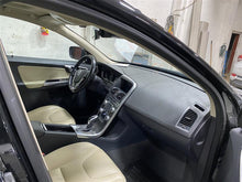 Load image into Gallery viewer, FRONT INTERIOR DOOR TRIM PANEL Volvo XC60 2016 16 - 1329975
