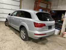 Load image into Gallery viewer, CARRIER ASSEMBLY Audi Q7 Volkswagen Touareg 11 12 13 14 15 - 1330557
