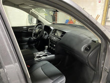 Load image into Gallery viewer, REAR BUMPER ASSEMBLY Nissan Pathfinder 2017 17 2018 18 - 1329706
