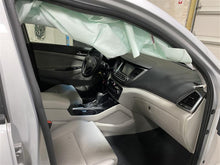 Load image into Gallery viewer, WINDSHIELD WASHER FLUID RESERVOIR BOTTLE Tucson 2016-2021 - 1330443
