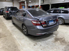 Load image into Gallery viewer, INDEPENDENT REAR SUSPENSION Honda Accord 2016 16 2017 17 Right - 1330980
