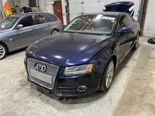 Load image into Gallery viewer, FRONT FENDER Audi A5 S5 08 09 10 11 12 13 14 15 16 17 Right - 1332040

