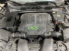Load image into Gallery viewer, AIR INJECTION PUMP SMOG Jaguar S Type XF Xj XJ8 2000 00 01 02 03 04 05 06 - 12 - 1333291
