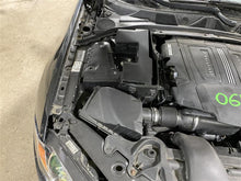 Load image into Gallery viewer, AIR INJECTION PUMP SMOG Jaguar S Type XF Xj XJ8 2000 00 01 02 03 04 05 06 - 12 - 1333291
