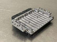 Load image into Gallery viewer, ECU ECM COMPUTER Volvo V40 2001 01 02 03 - NW63011
