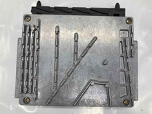 Load image into Gallery viewer, ECU ECM COMPUTER Volvo S70 V70 C70 S80 1999 99 - NW39154
