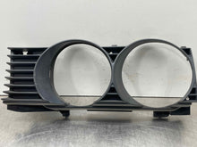 Load image into Gallery viewer, GRILL BMW 750i 740i 1988 88 89 90 91 92 93 94 Right - NW98263
