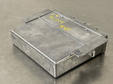 Load image into Gallery viewer, ECU ECM COMPUTER Saab 9-5 2004 04 - NW62111
