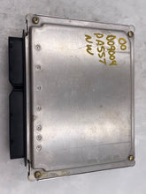 Load image into Gallery viewer, ECU ECM COMPUTER Audi A6 Passat 1999 99 00 01 2.8 - NW62793
