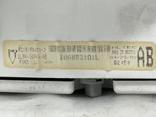 Load image into Gallery viewer, Speedometer Cluster Ford Escape 2002 - NW158815
