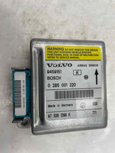 Load image into Gallery viewer, AIR BAG COMPUTER Volvo V70 1998 98 C70 S70 - NW39246
