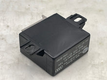Load image into Gallery viewer, LAMP COMPUTER Audi A4 S4 A6 TT 99 00 01 02 03 04 05 06 - NW28375
