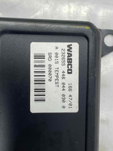 Load image into Gallery viewer, ABS COMPUTER Land Rover Discovery 99 00 01 02 - NW36928
