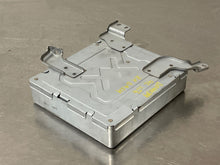 Load image into Gallery viewer, TEMPERATURE CONTROL MODULE JAGUAR XJ12 XJ6 95 - 97 - NW33246
