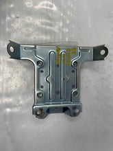 Load image into Gallery viewer, AIR BAG COMPUTER TOYOTA AVALON 1998 - NW38038
