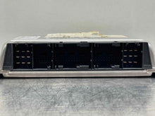 Load image into Gallery viewer, ECU ECM COMPUTER Land Rover Discovery 2000 01 02 03 04 - NW61960
