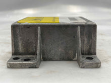 Load image into Gallery viewer, AIR BAG COMPUTER Land Rover Discovery 99 00 01 02 03 04 - NW36901
