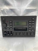 Load image into Gallery viewer, RADIO Volvo V40 S70 V70 C70 1998 98 99 00 01 02 03 04 - NW140506
