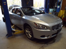 Load image into Gallery viewer, ALTERNATOR Nissan Altima Maxima 07 08 09 10 11 12 13 14 15 - MRK442296

