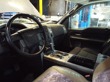 Load image into Gallery viewer, Transmission  FORD F150 PICKUP 2004 - MRK451814
