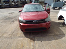 Load image into Gallery viewer, REAR DOOR GLASS Focus 00 01 02 03 04 05 06 07 08 09 10 11 Left - MRK453487
