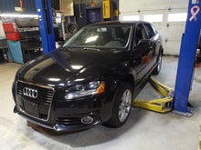 Load image into Gallery viewer, Transmission  AUDI A3 2012 - MRK461328
