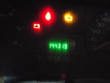 Load image into Gallery viewer, Power Steering Pump  FORD F250SD PICKUP 2006 - MRK461744
