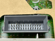 Load image into Gallery viewer, SPEEDOMETER CLUSTER Chrysler Sebring 2001 01 2002 02 2003 03 - NW158736
