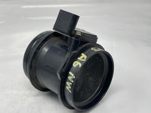 Load image into Gallery viewer, Mass Air Flow Sensor Meter MAF A4 A6 Allroad S4 2001-2006 - NW4722
