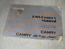 Load image into Gallery viewer, OWNERS MANUAL Toyota Camry 1988 88 - 327997
