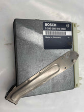 Load image into Gallery viewer, ECU ECM COMPUTER Volvo 850 1993 93 1994 94 95 Non Turbo - NW62968
