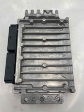 Load image into Gallery viewer, ECU ECM COMPUTER Volvo V40 2001 01 02 03 - NW62990
