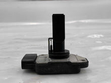 Load image into Gallery viewer, Mass Air Flow Sensor Meter MAF Sequoia Tundra 00 01 02 03 04 - NW5606
