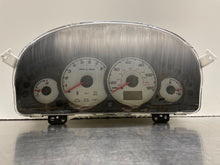 Load image into Gallery viewer, Speedometer Cluster Ford Escape 2002 - NW158814
