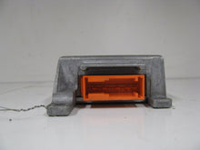 Load image into Gallery viewer, AIR BAG COMPUTER Discovery 1999 99 2000 00 2001 01 02 - 349818
