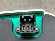 Load image into Gallery viewer, Speedometer Cluster Isuzu Optima 2003 - NW160752
