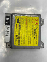 Load image into Gallery viewer, AIR BAG COMPUTER KIA RIO 2000 01 02 03 04 05 - NW33445
