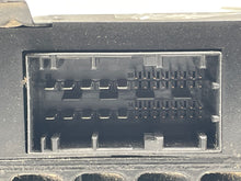 Load image into Gallery viewer, Radio  LAND ROVER 2003 - NW7551
