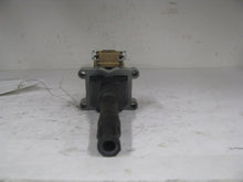 Load image into Gallery viewer, IGNITION COIL BMW 325i 525i 740i 840i M3 92 93 - 98 99 - 367586
