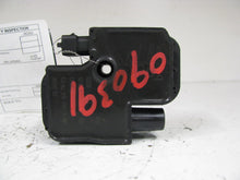 Load image into Gallery viewer, IGNITION COIL Mercedes C280 CL500 CLS55 1998 98 99 - 06 - 368860

