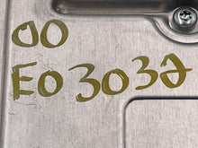 Load image into Gallery viewer, AIR BAG COMPUTER Volvo S40 V40 2000 00 - NW39001
