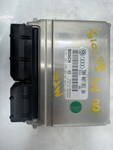 Load image into Gallery viewer, ECU ECM COMPUTER Audi A6 Passat 1999 99 00 01 2.8 - NW58844
