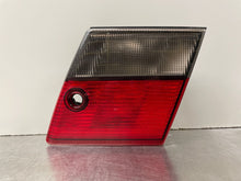 Load image into Gallery viewer, TRUNK LID MOUNTED TAIL LIGHT LAMP Saab 9-5 99 00 01 Right - NW182086
