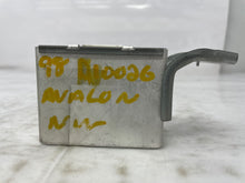 Load image into Gallery viewer, CRUISE CONTROL MODULE COMPUTER Toyota Avalon 1998 98 1999 99 - NW38039
