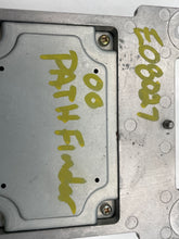 Load image into Gallery viewer, Air bag module Pathfinder 2000 00 2001 01 - NW31948
