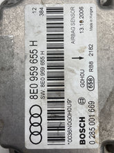 Load image into Gallery viewer, Air Bag computer Audi S4 A4 RS4 2005 05 2006 06 2007 07 - NW28352
