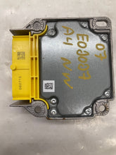 Load image into Gallery viewer, Air Bag computer Audi S4 A4 RS4 2005 05 2006 06 2007 07 - NW28352
