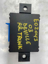 Load image into Gallery viewer, Computer Cadillac Deville 2003 - NW26035
