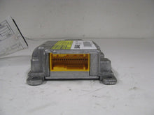 Load image into Gallery viewer, AIR BAG COMPUTER SAAB 9-5 1999 99 2000 00 2001 01 - 405883

