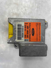 Load image into Gallery viewer, Computer Mercury Cougar 2001 - NW26681
